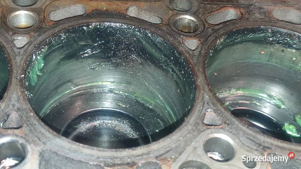 SILNIK SŁUPEK CAG CAGA AUDI A4 B8 A5 8T SEAT Włoszczowa