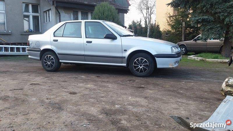 RENAULT 19 CHAMADE 19 Trzcianka