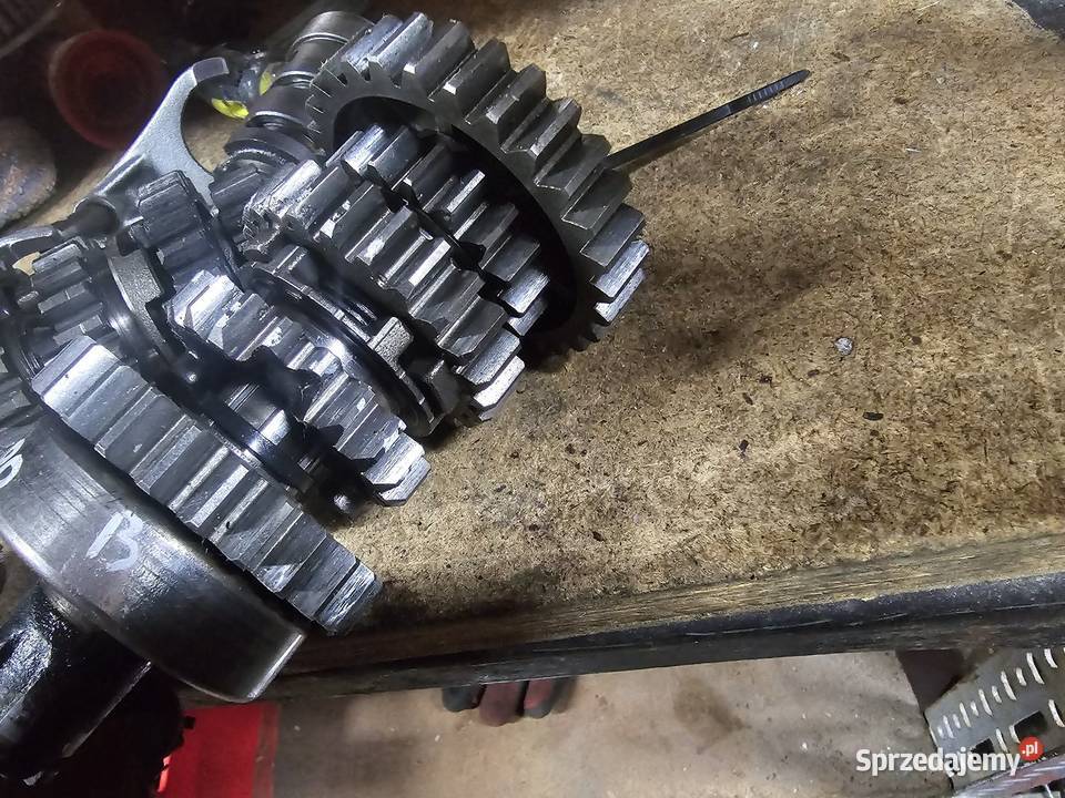 Suzuki DR 600 650 skrzynia biegów wałek wałki Jelenia Góra