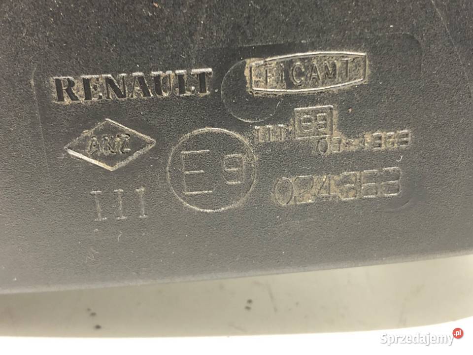 LUSTERKO PRAWY DACIA SANDERO Hatchback