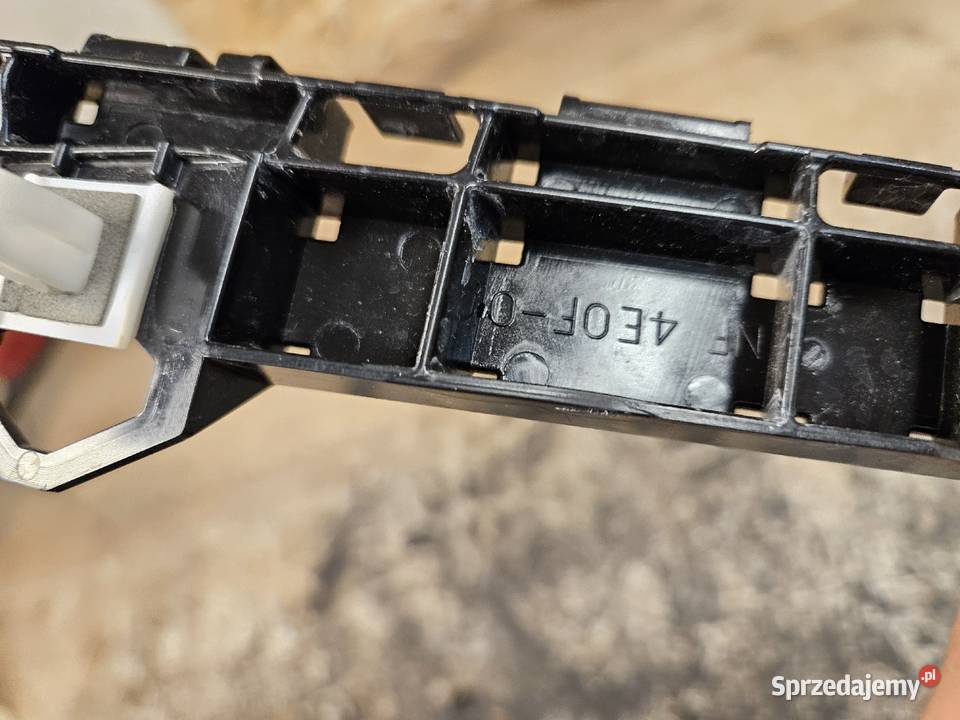 SUBARU XV ŚLIZG LEWY ZDERZAKA TYŁ 4E0F01 sprzedam