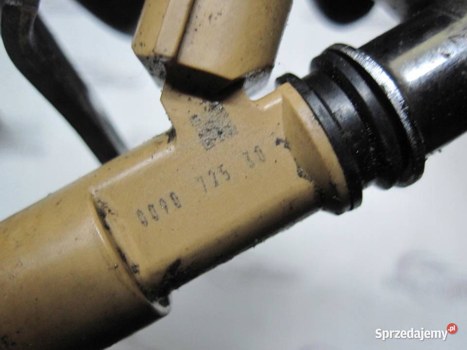 SUBARU LEGACY 25 B 07r listwa wtryskowa z