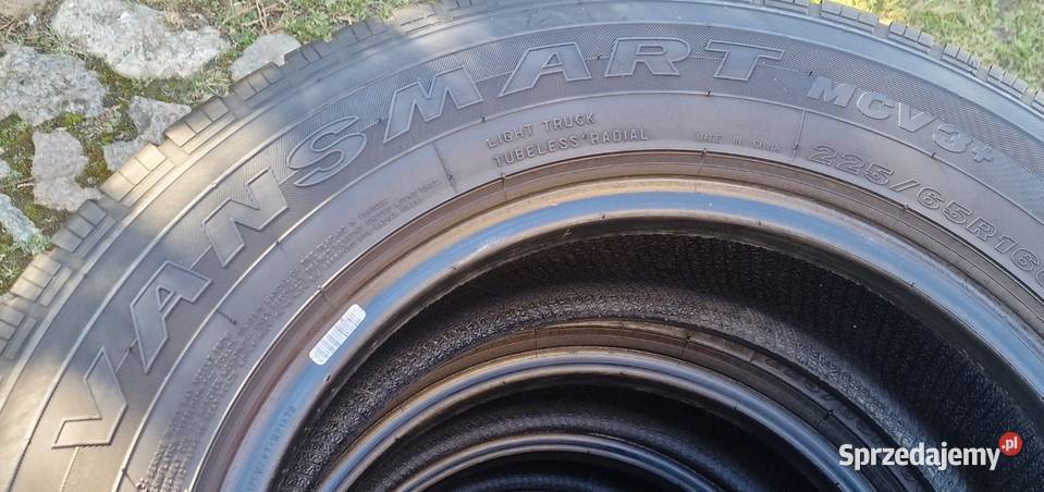 Opony do busa 225 x 65 R16C Wzmacniane Dębno