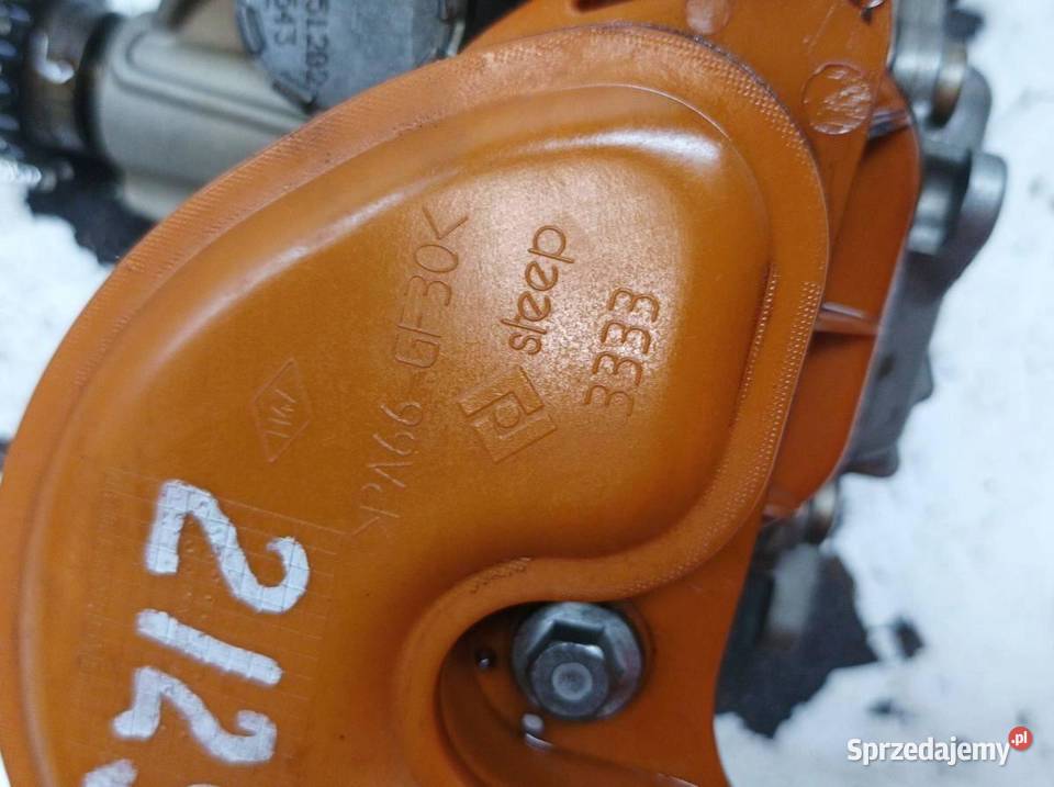 POMPA OLEJU 150002257R 09 900 TCE Dacia Logan II