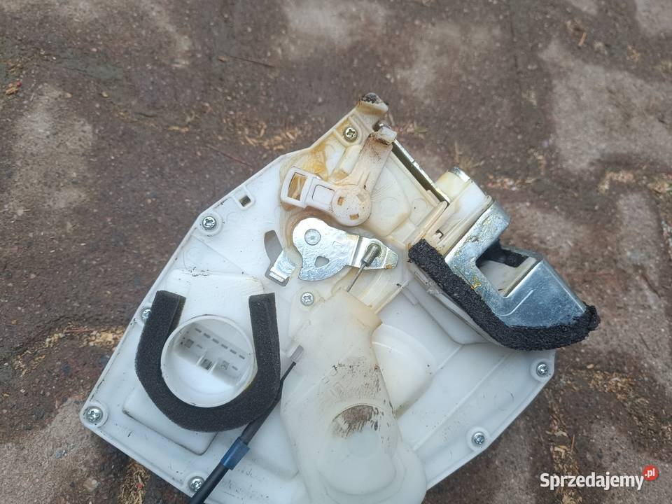 Suzuki SX4Fiat sedici zamek klamka lewy tył Bielsko-Biała sprzedam