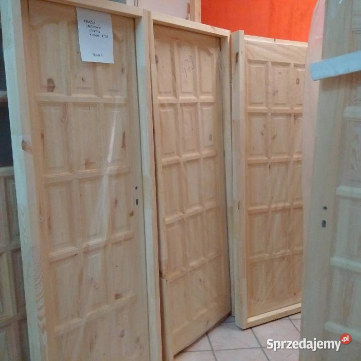 Produkujemy drzwi drewniane sosnowe Drzwi i okna Wieliczka