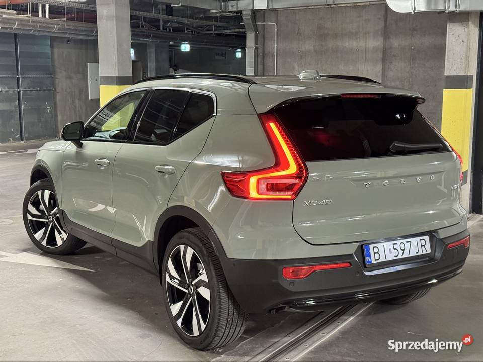 Volvo XC40 B5 AWD MH 4x4 skóry HarmanK panorama czujnik zmierzchu Białystok sprzedam
