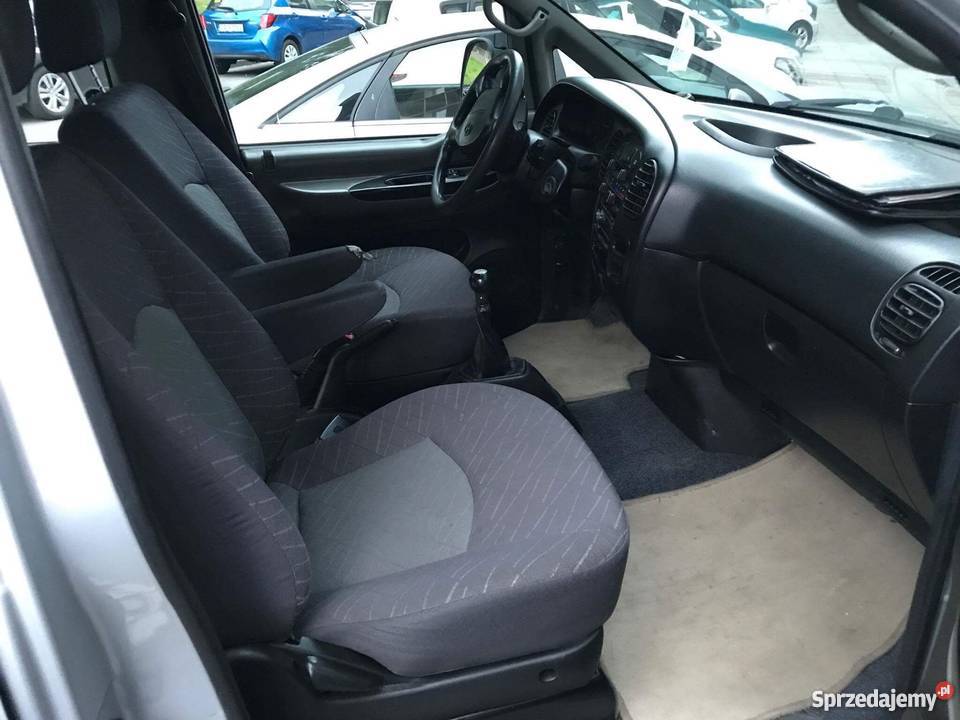 HYUNDAI H200 25TD 5 OSÓB REWELACYJNY STAN srebrny Gdynia