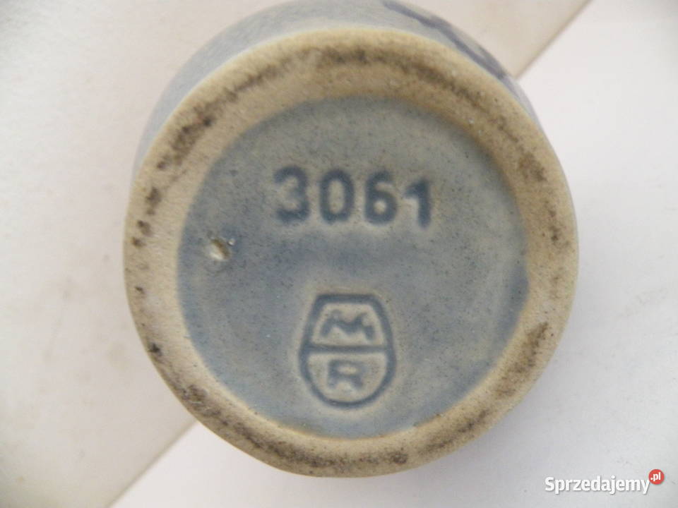 Dzbanek wazon z PRLu 2 Sygnowane