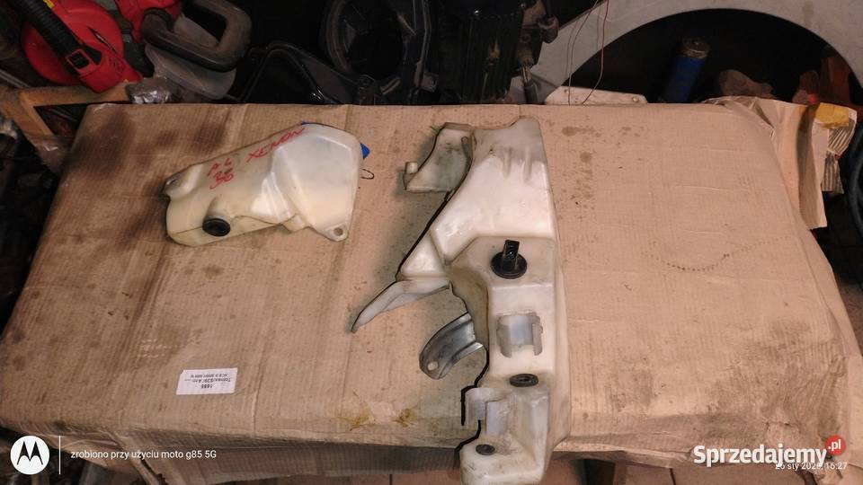 Zbiorniczek spryskiwaczy wersja ksenon A4 B6 B7 dolnośląskie Lubin