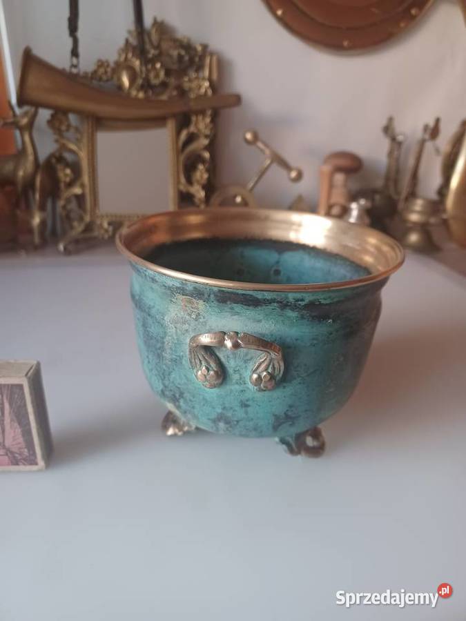 Piękna duża donica mosiężna