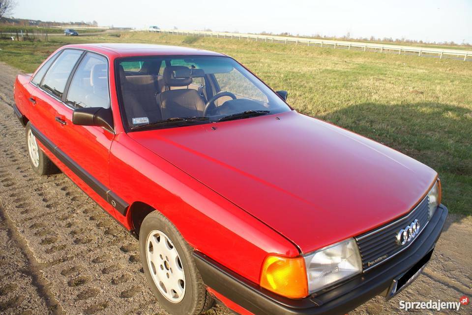 Audi 100 Audi 100 c3 QUATTRO pełny oryginał 1985 Rumia