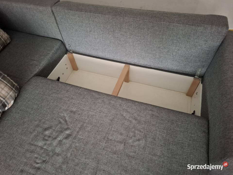 Narożnik rozkładany z pojemnikiem i 4 poduchami