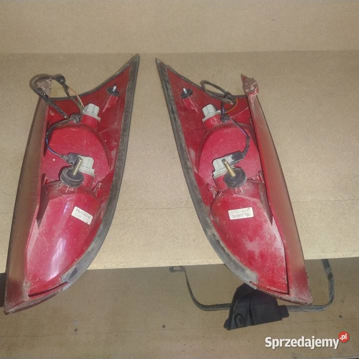 Focus 1 części lampy tył osobowe sprzedam