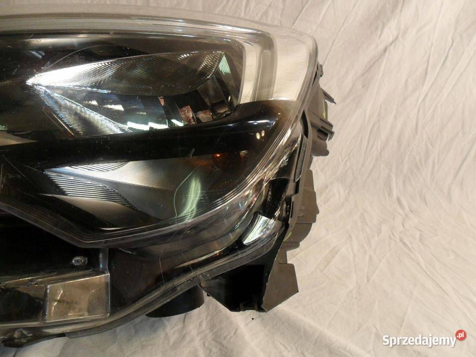 Reflektor Przód strona prawa Opel Combo E Nowy Tomyśl sprzedam