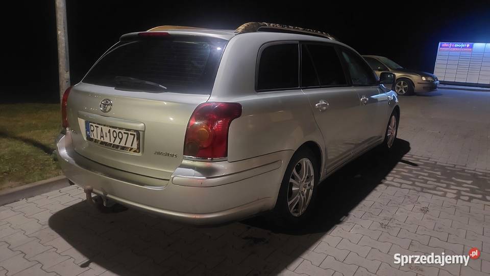 Avensis 7 lat w jednych rekach Toyota Nasutów