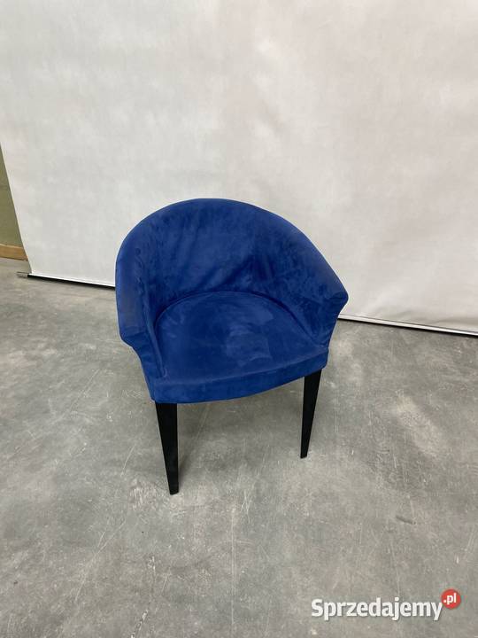 Granatowe krzesła Cattelan Italia