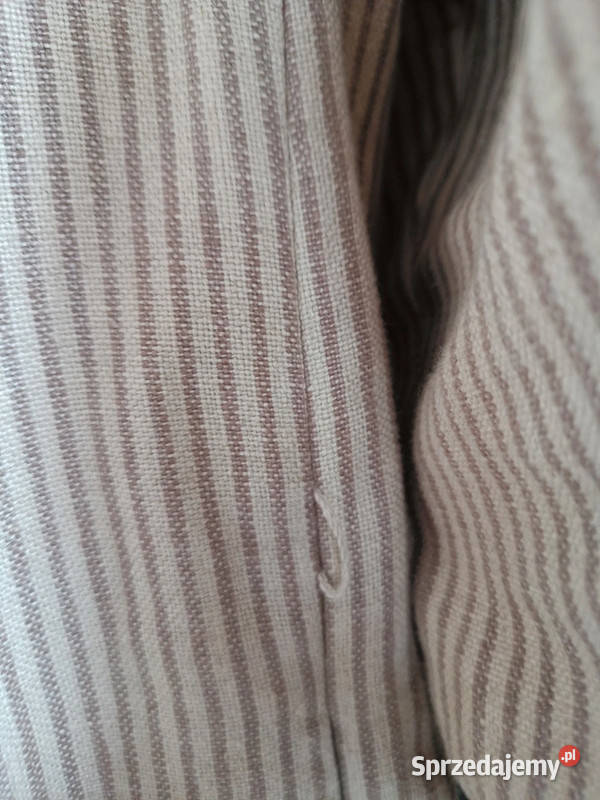 Beżowy lniany płaszcz jesienny w paseczki Zara Oborniki