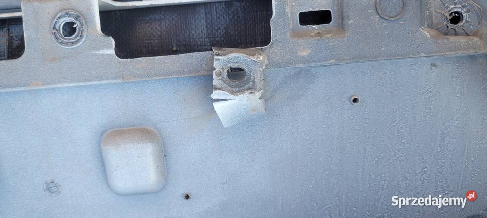 BLENDA KLAPY TYŁ RENAULT MEGANE IV 4 KOMBI osobowe Ruda Śląska