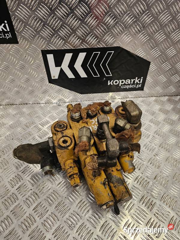 3sekcyjny rozdzielacz hydrauliczny Husco do Ford