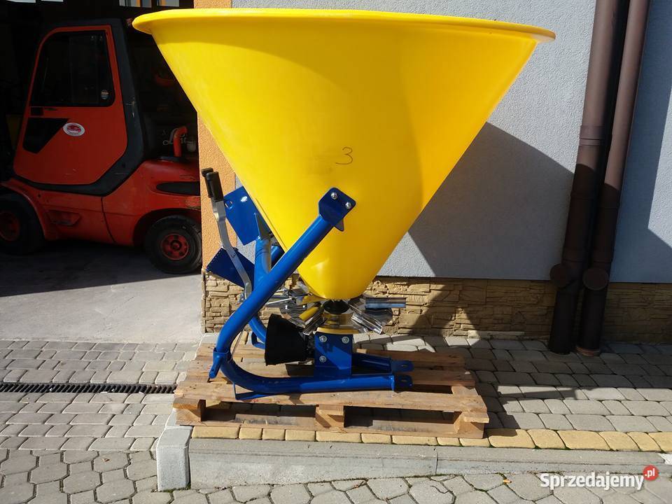 Rozsiewacz 300500L RODA Jednotarczowy podkarpackie Mielec