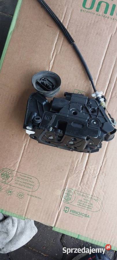 Zamek drzwi lewy tył VW GOLF VI 7PIN