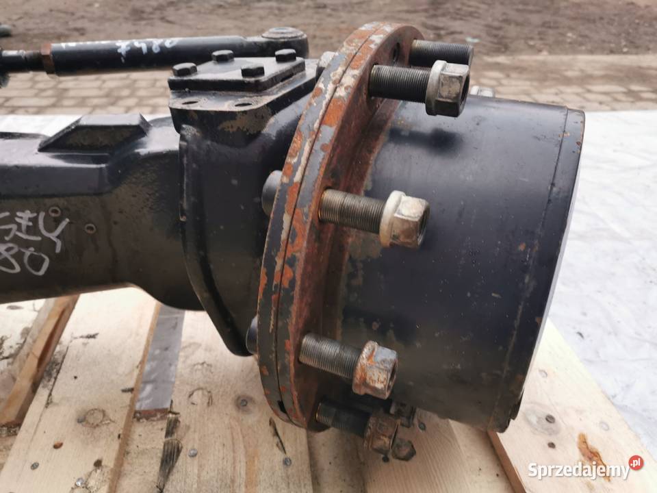 Massey Ferguson VT Zwolnica Zwrotnica lewa Dana