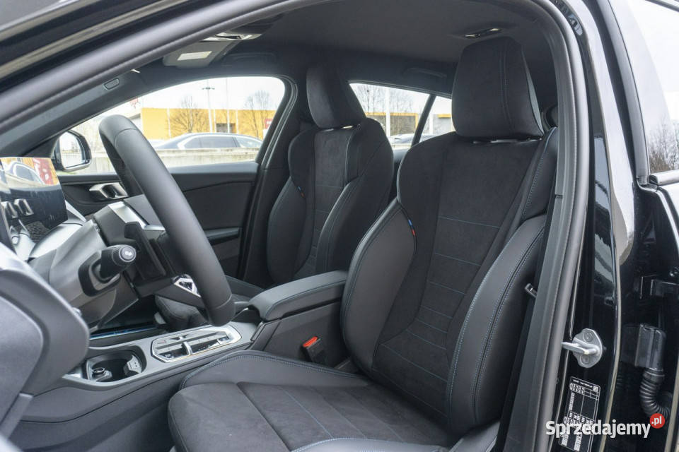 BMW 120 BMW 120 Dostępny ręki F70 2024 gniazdo AUX Łódź