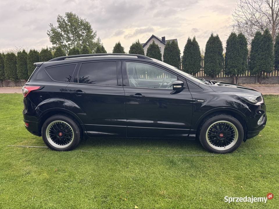 Kuga ST line