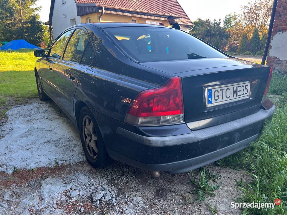 Syndyk sprzeda prawo własności samochodu Volvo pomorskie