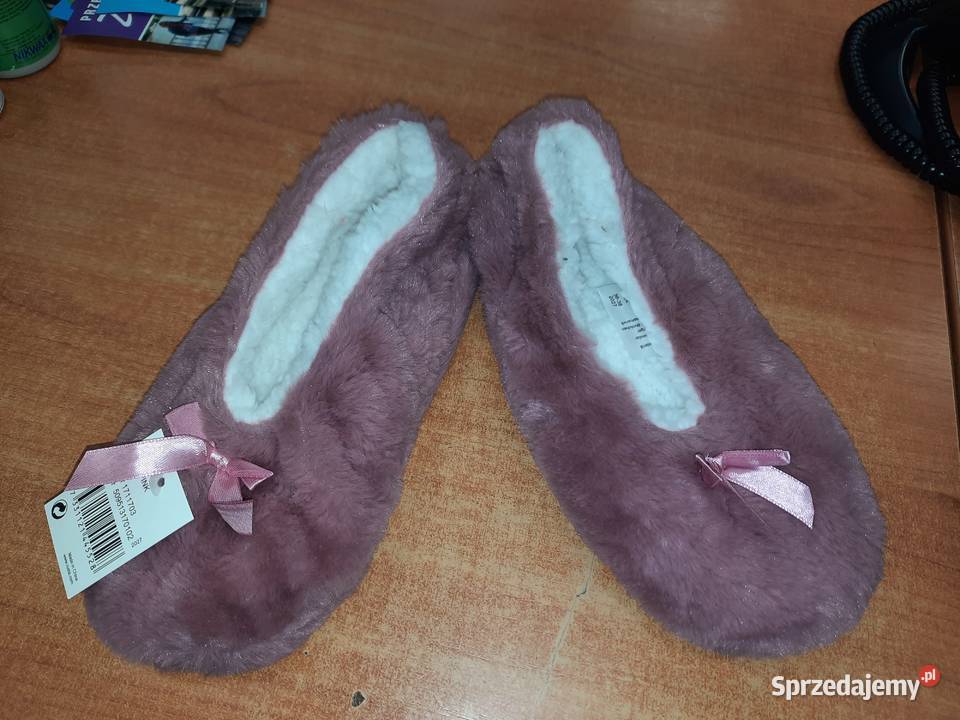Kapcie futrzane 3638 3941 Dębica