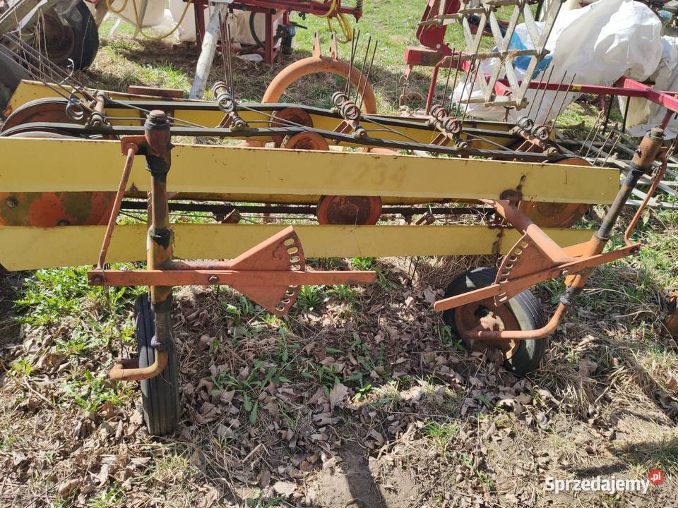 przewracarke taśmowa Zgrabiarki i przetrząsacze Giby