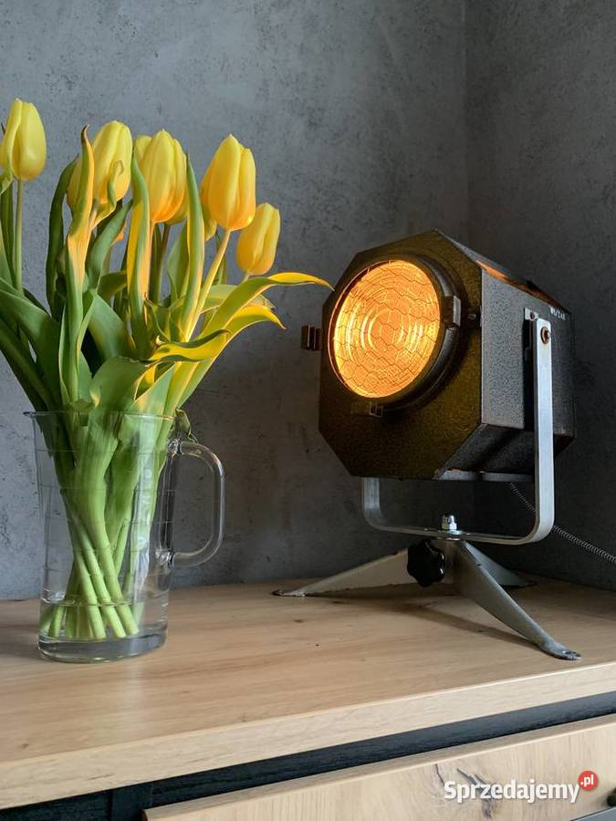 Lampa teatralna PRL loft Poznań