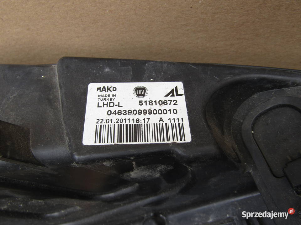 LAMPA PRZEDNIA LEWA FIAT DOBLO III Rok produkcji 2001 sprzedam