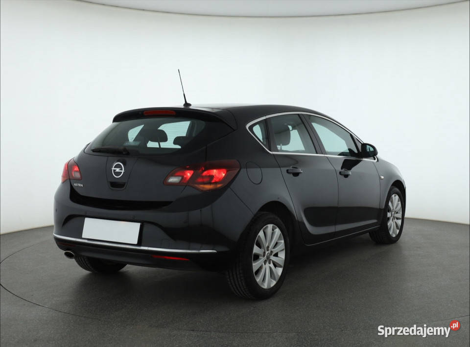 Opel Astra 14 T czarny Astra Piaseczno