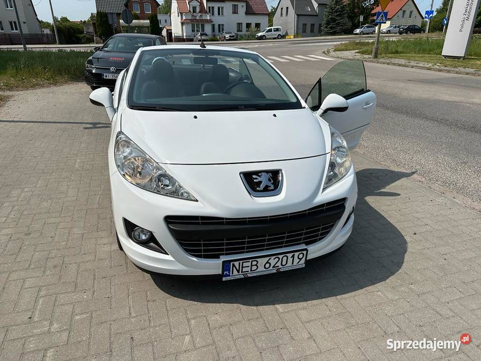 Ładny Peugeot cabrio