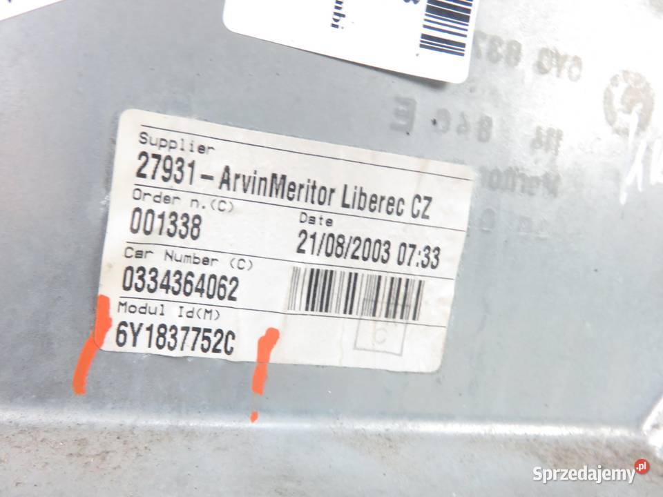 PODNOŚNIK SZYBY PRAWY PRZEDNI SKODA FABIA osobowe małopolskie