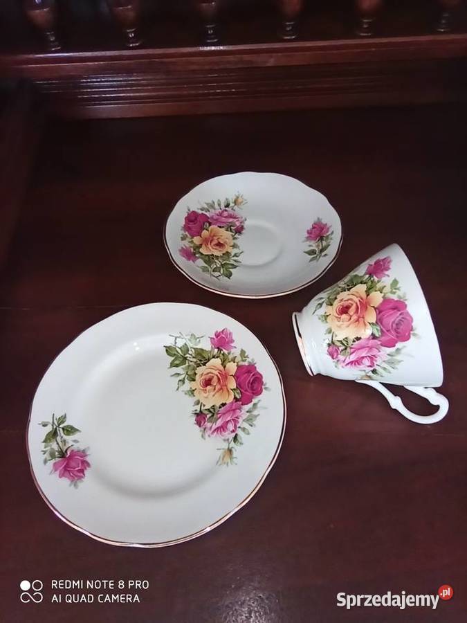 Filiżanka z talerzykiem deserowym
Royal Straut