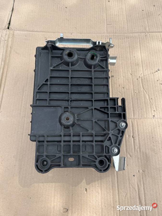 Podstawa akumulatora Mazda CX3 OE D09H56041