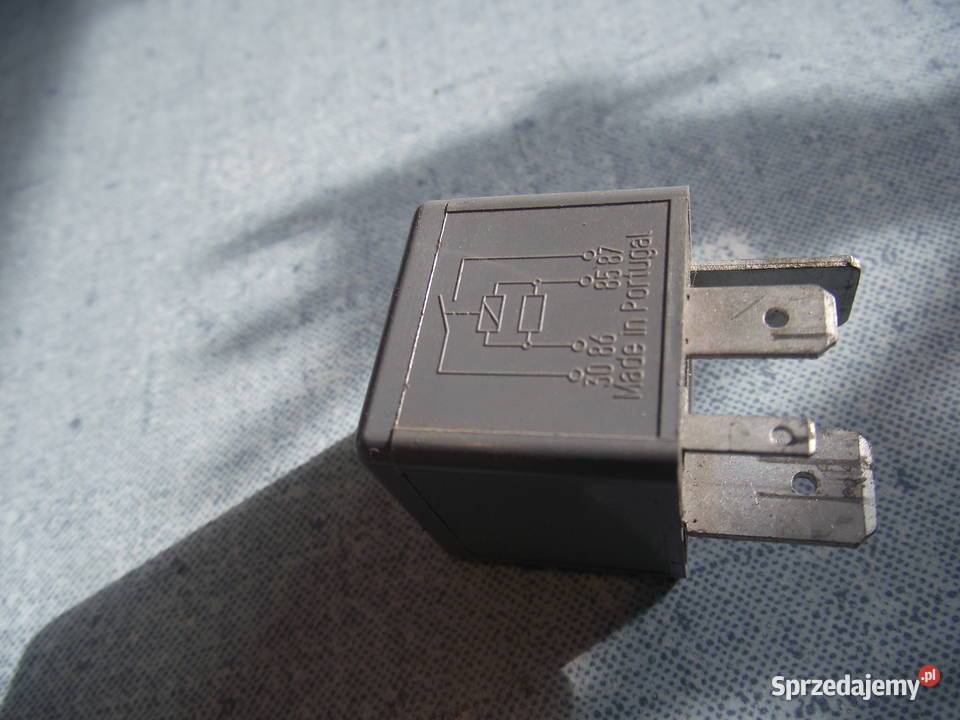 Przekaźnik 167 VW 191 906 383 C osobowe Wrocław