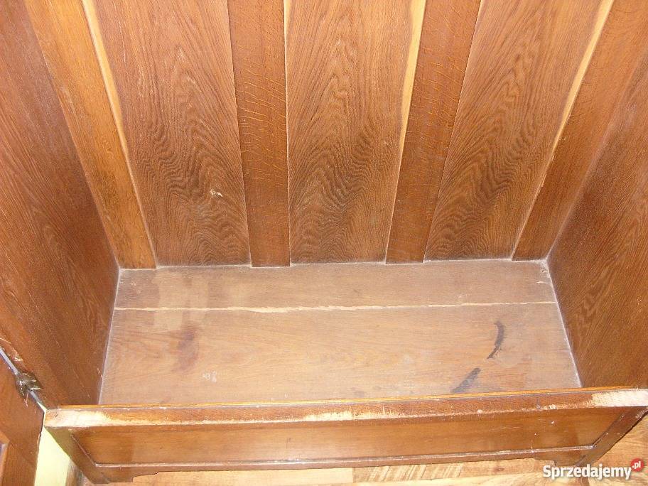 Szafy przedwojenne Wołów