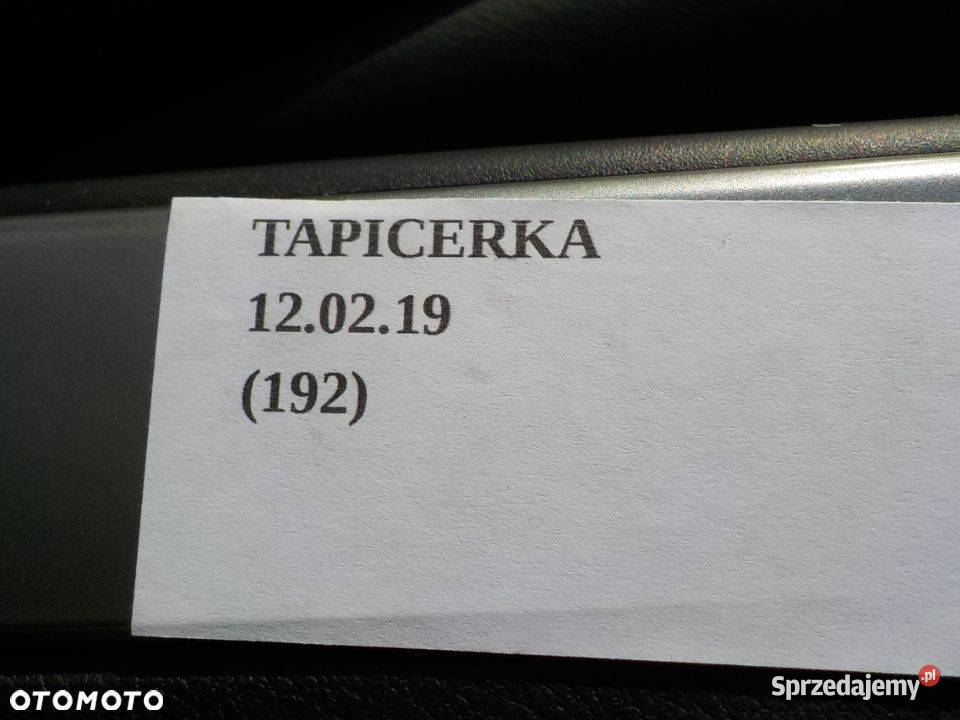 BOCZEK TAPICERKA DRZWI PRAWY LEWY PRZÓD MAZDA osobowe