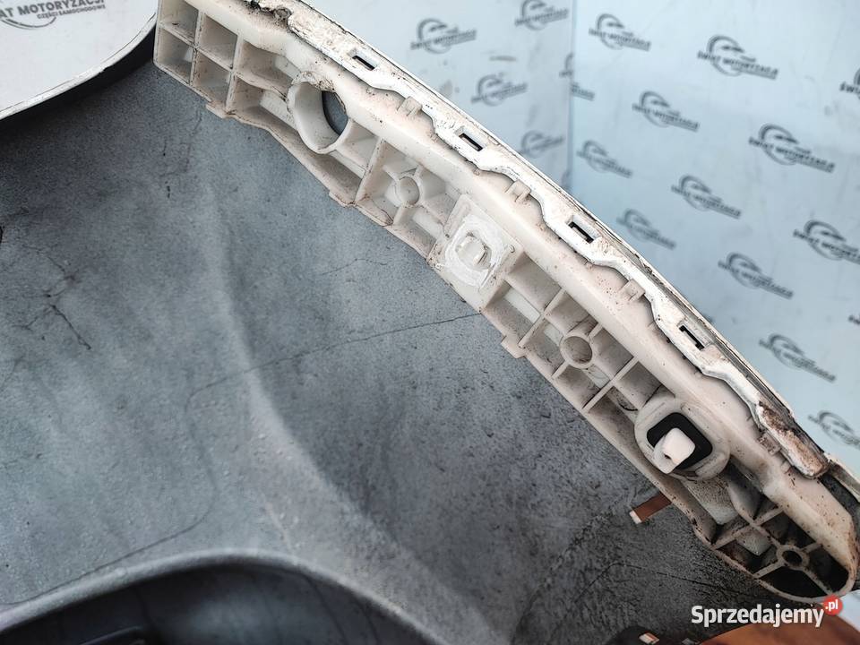 NISSAN JUKE 10r zderzak tył PDC Kielce sprzedam