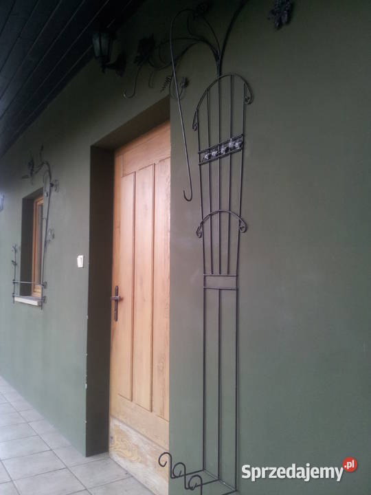 Kwietnik metalowy na okna Pszczyna