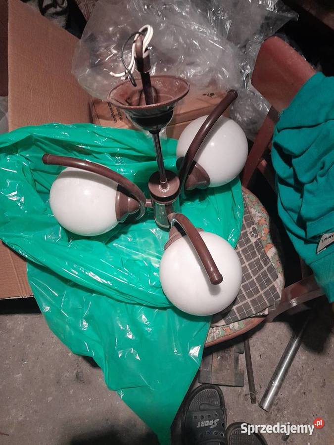 Klosze żyrandole kinkiety z prl Ozorków