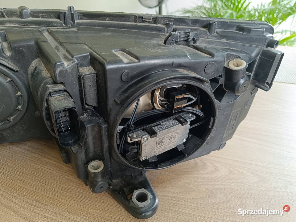 Skoda Octavia III FL lampa prawa przód 5E1 941 osobowe Lampy przednie Kraków