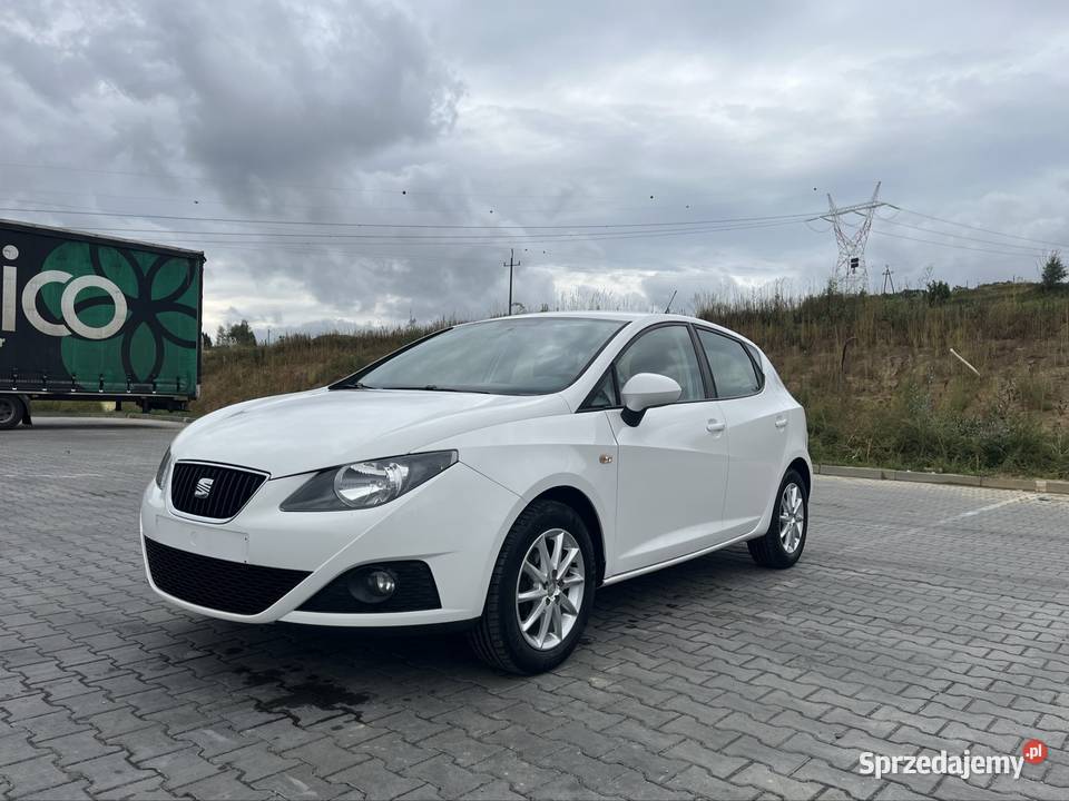 Seat Ibiza 2011 14 MPI elektryczne lusterka Babica