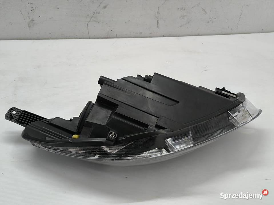LAMPA LEWY PRZÓD NOWA IDEAŁ FORD FIESTA MK8 osobowe