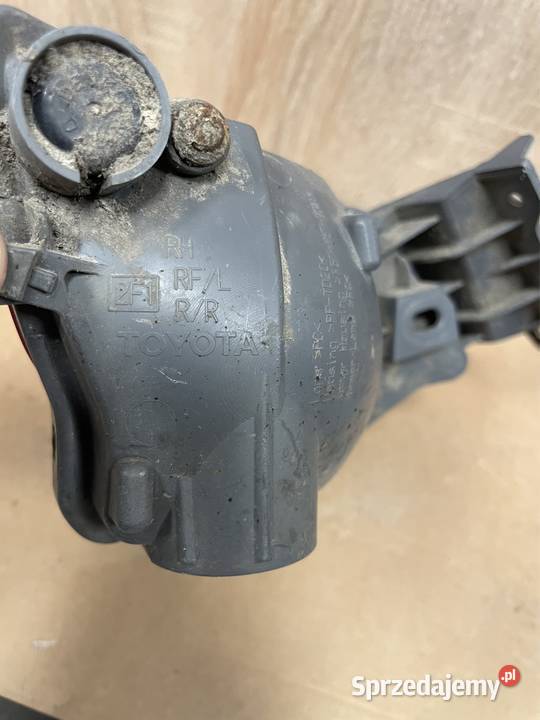 Toyota Rav4 lampa tył prawa IV gen