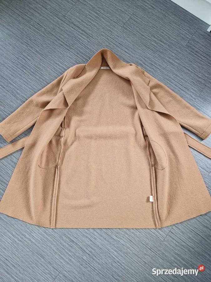 Wełniany płaszcz w rozmiarze 38 Nowogard